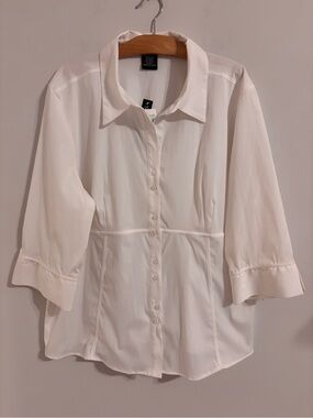 Scott Taylor NWT White Button Front Blouse